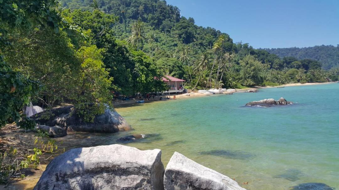 Bungkil Place Hotel Tioman Eksteriør billede