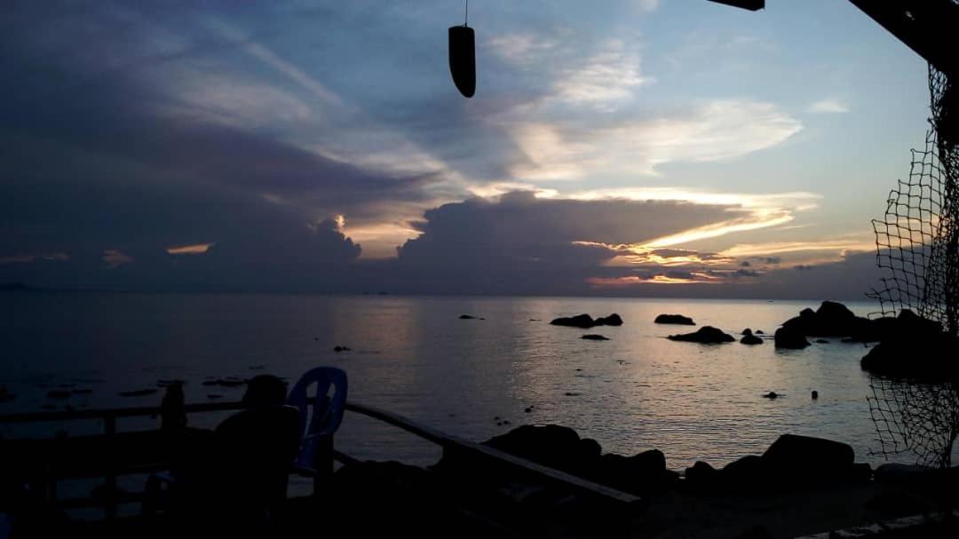 Bungkil Place Hotel Tioman Eksteriør billede